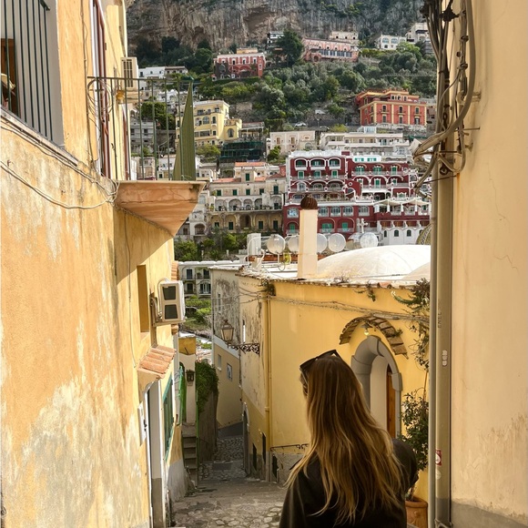 Meet your Posher, Lexi - Picture 1 of 1